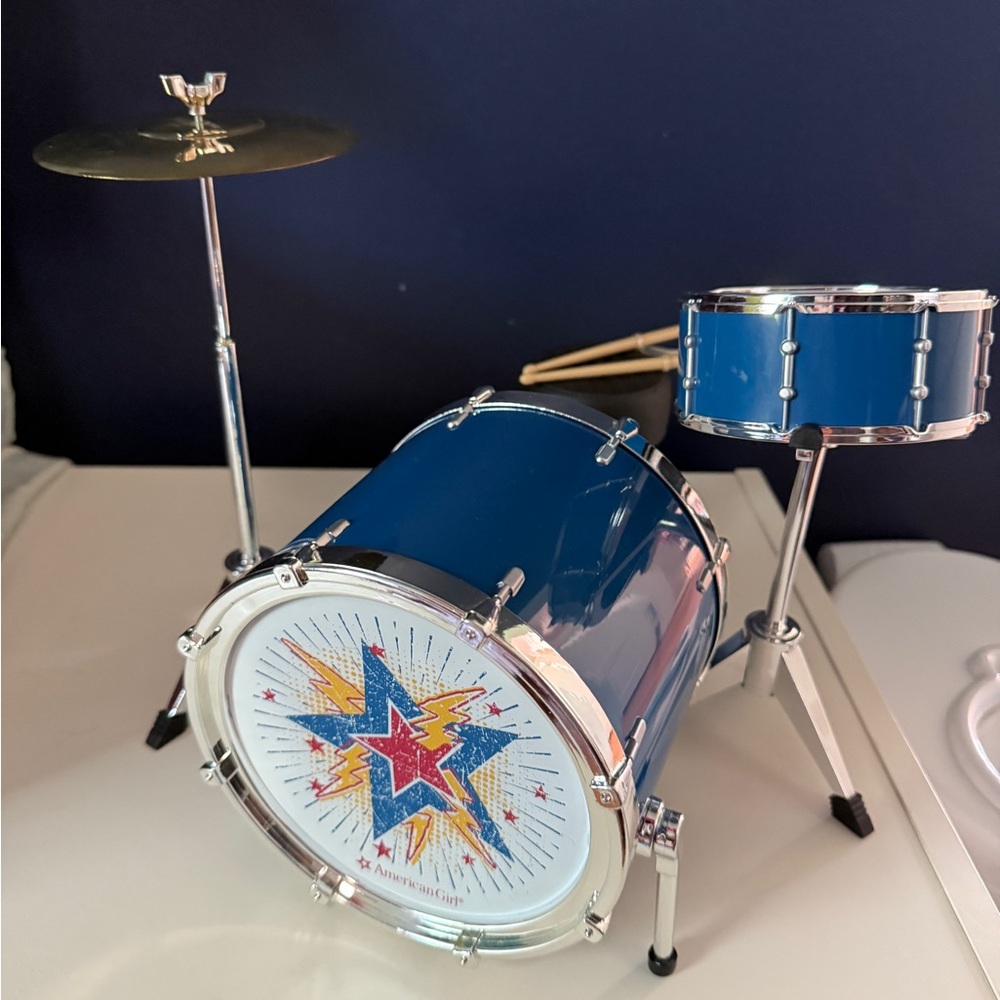 American Girl: Everett - Logan’s Rhythmic Drum Set